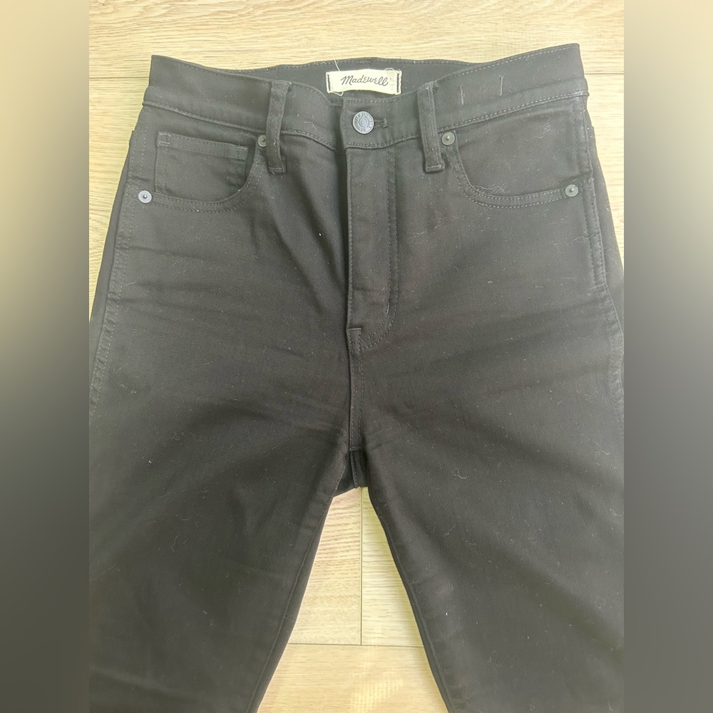 Madewell 10" High-Rise Skinny Jeans in Carbondale (Black) Wash (27) - Picture 5 of 6